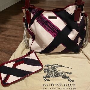 Burberry Red and Black Shoulder Bag Set